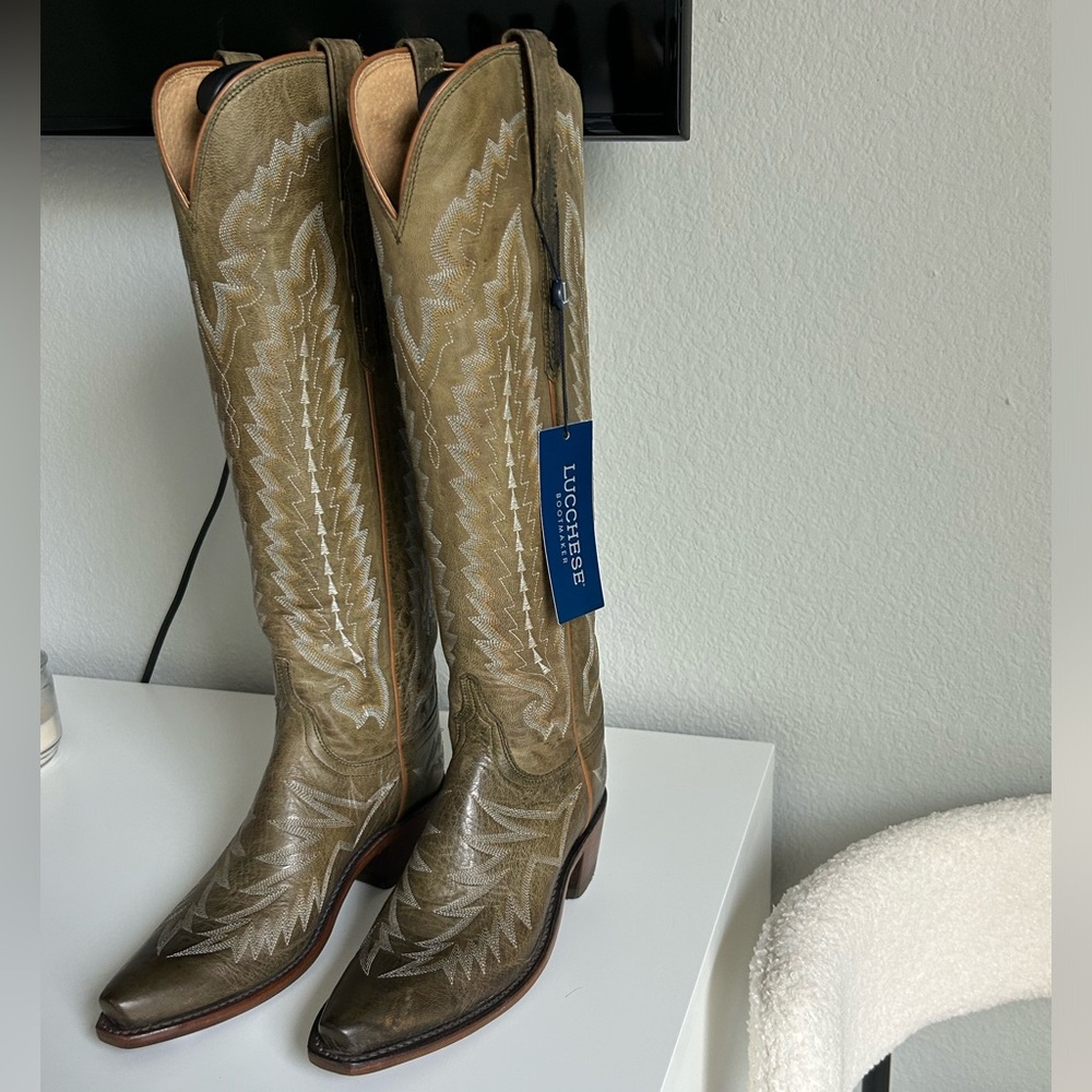 Limited editionLucchese Priscill boots size 7B